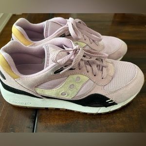 Saucony Sneakers